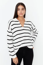 Trendyol Black Super Wide Fit Striped Knitwear Sweater