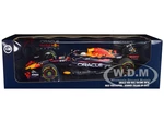 Red Bull Racing RB18 1 Max Verstappen "Oracle" Winner F1 Formula One "French GP" (2022) with Driver Limited Edition to 342 pieces Worldwide 1/18 Diec
