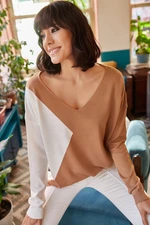 Olalook Women's Milk Brown Block V-Neck Loose Knitwear Sweater