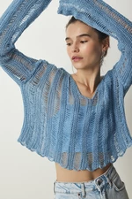 Happiness İstanbul Women's Light Blue V-Neck Ripped Detail Seasonal Crop Knitwear Sweater