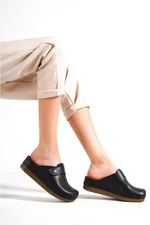 Capone Outfitters Mules - Black - Flat