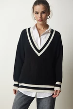 Happiness İstanbul Women's Black V-Neck Stripe Detailed Oversize Knitwear Sweater