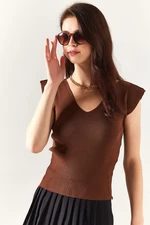 Olalook Women's Bitter Brown Shoulders And Skirt Detailed Front Back V Knitwear Blouse