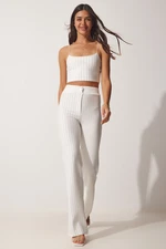 Happiness İstanbul Women's White Slim Striped Crop, Blouse and Pants Suit