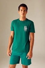 DEFACTO Regular Fit Crew Neck T-Shirt