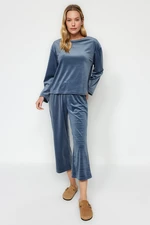 Trendyol Blue Soft Feeling Velvet Tshirt-Capri Knitted Pajamas Set