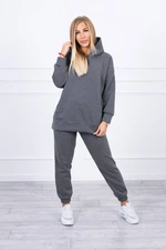 Insulated set with graphite hood