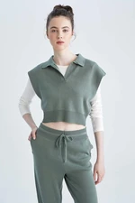 DEFACTO Regular Fit Polo Collar Vest