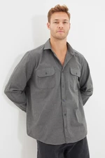 Trendyol Men's Gray Men's Regular Fit Shirt with Two Pockets and Cap.