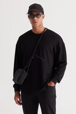 AC&Co / Altınyıldız Classics Men's Black Loose Fit Fleece 3 Thread Crew Neck Jacquard Sweatshirt