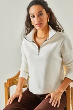 Olalook Women's Ecru Zippered Stand-Up Collar Racked Sweater