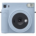 Digitálny fotoaparát Fujifilm Instax SQ1 modrý instantný fotoaparát s okamžitou tlačou • výsuvná šošovka • 65,75 mm objektív • citlivosť ISO 800 • roz
