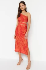 Trendyol červené vypasované midi tkané šaty s detailom pása