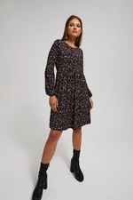 Dress with fluffy sleeves