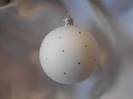 Vánoční ozdoby Střední vánoční koule s puntíky 6 ks - bílá/zlatá