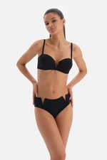 Dagi Black V Wire bikiny top bez ramienok