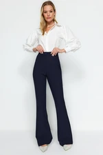 Pantaloni da donna Trendyol Spanish leg