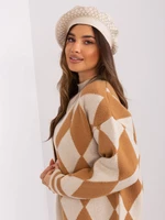 Light beige women's sweater with appliqué