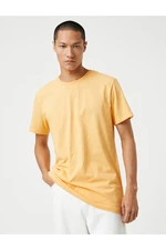 Koton Basic T-shirt. Slim Fit Crew Neck Short Sleeved Cotton.