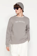 Trendyol Gray Men's Crew Neck Regular Fit Sweatshirt with Soft Pillows, Text and Print.