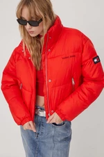 Bunda Tommy Jeans dámská, červená barva, zimní, oversize, DW0DW17503