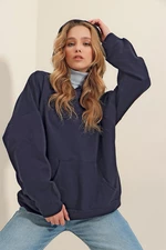 Trend Alaçatı Stili Women's Navy Blue Hoodie with Kangaroo Pocket 3-Thread Thick Sweatshirt