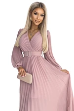 Numoco pleated dress with belt and neckline