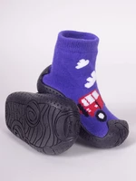 Detské chlapčenské protišmykové ponožky Yoclub s gumenou podrážkou P2