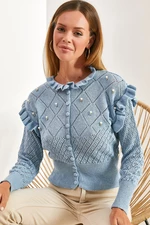 Bianco Lucci dámský pletený svetr s volánky a perličkami.