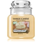 Yankee Candle Vanilla Cupcake vonná svíčka Classic střední 411 g