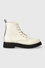 Kožené členkové topánky Tommy Jeans TJW LACE UP FLAT BOOT dámske, biela farba, na plochom podpätku, EN0EN02310