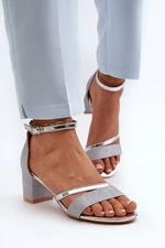 Dámské třpytivé sandály na nízkém podpatku Silver Ploemis