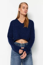 Trendyol Navy Blue Super Crop Basic Soft Textured V-Neck Knitwear Sweater