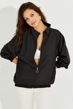 Cool & Sexy Women's Black Thin Seasonal Raincoat