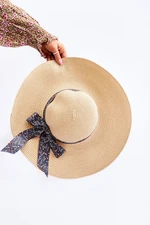 Fashionable hat with bow light beige