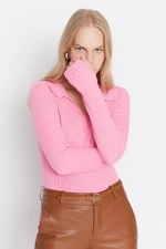 Trendyol Różowy sweter z dzianiny z golfem