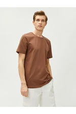 Koton Basic T-shirt with Label Detail Short Sleeves Crew Neck Cotton.