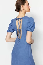 Trendyol Blue rovný strih mini tkaný chrbát detail tkané šaty
