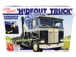 Skill 3 Model Kit Tyrone Malones Kenworth Aerodyne "Hideout Truck" 1/25 Scale Model by AMT