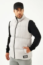 D1fference Men's Lined Water And Windproof Inflatable Vest in Anthracite.