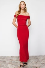 Trendyol Červené Maxi Přiléhavé Šaty s Carmen Límcem z Pružného Pleteného Materiálu