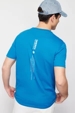 Trendyol modré tričko s krátkym rukávom, pravidelný strih, s potlačou textu a výšivkou, 100% bavlna