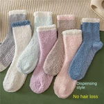 1PR Dispensing Non-Lint Women's 7-Color Twist Coral Velvet Winter Tube Socks Room Socks Non-Slip