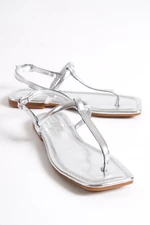 Capone Outfitters Capone Metallic Silver Women's Sandals with Chunk Toe Flip-Flops.
