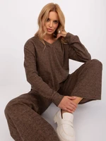 Brown casual set with an oversize blouse